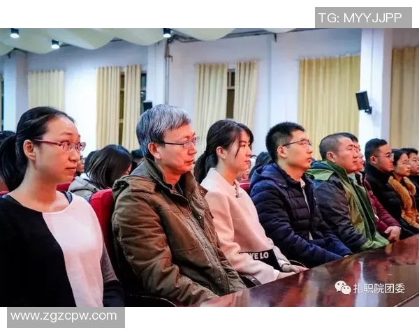 女篮球运动员小三的奋斗与成长之路：从赛场到生活的多重挑战与启示